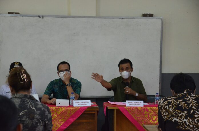 Cek Kondisi Gedung Komisi IV DPRD Badung Sasar SDN 5 Kuta