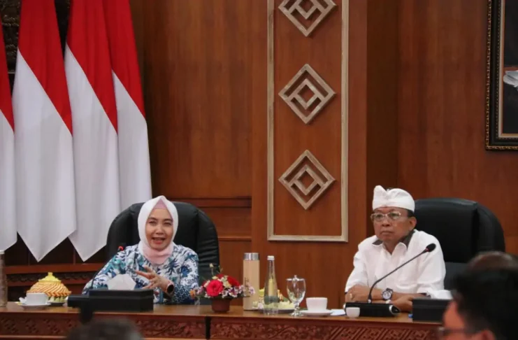 Hadapi Musim Hujan, Gubernur Koster & Kepala BMKG Bahas Mitigasi Bencana di Bali - BaliUpdate.id