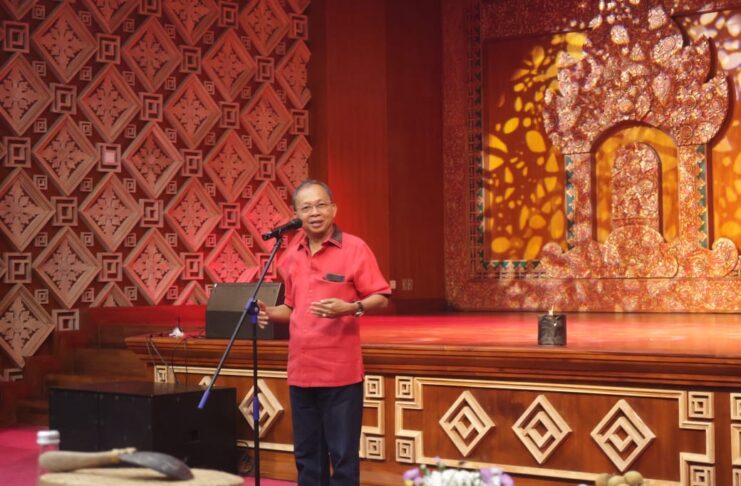 Gubernur Bali Wayan Koster dalam forum bersama insan pers Bali